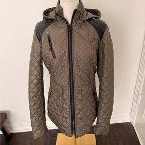 Laundry By Shelli Segal Quilted Puffer Jacket - Brown / Army Green and Black